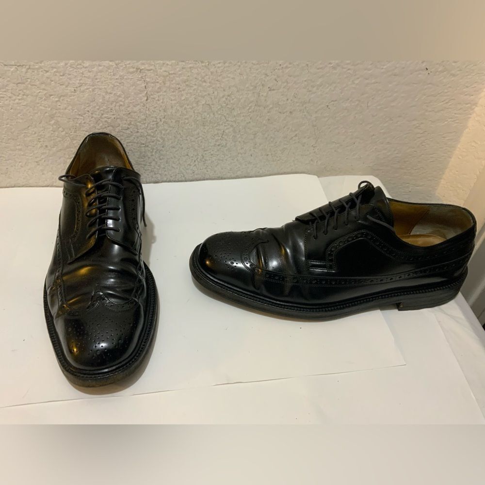 Cole Haan C00704 Men's 11.5 M Vibram Soles wingtip Leather  crafted in Italy